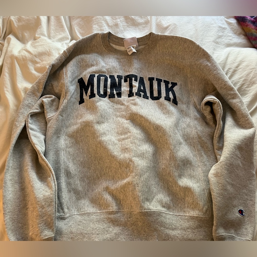 Montauk champion crewneck